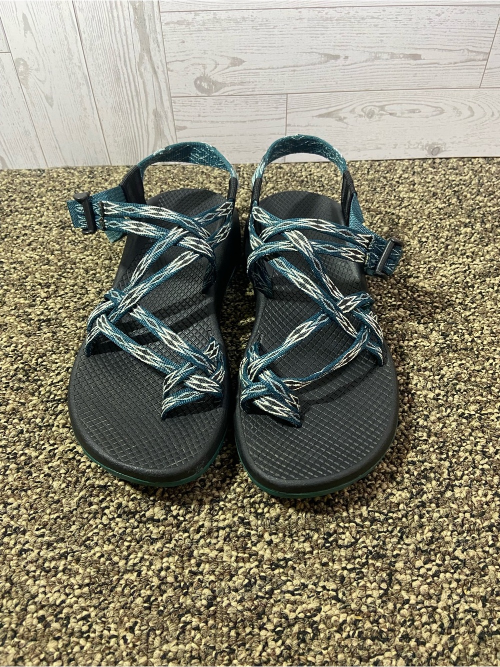 CHACO Women's Teal & Black Strappy Outdoor Sandals, size:10